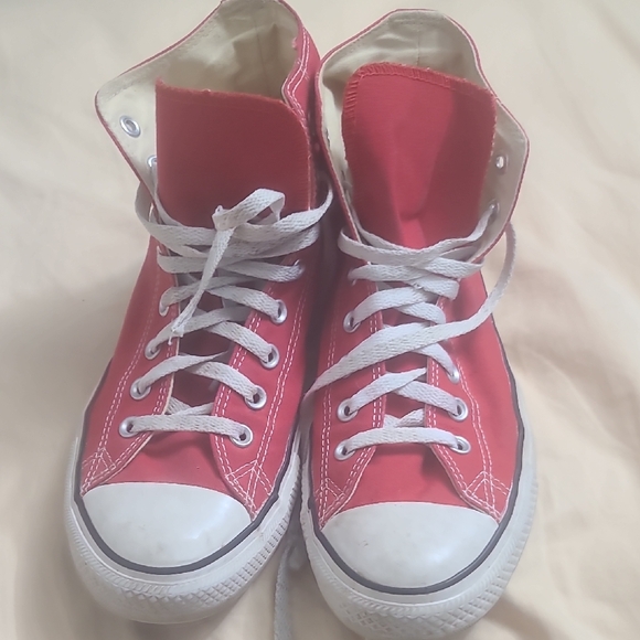 Mens/womens Converse Red 10.5 Canvas High-Top Sneakers - Picture 5 of 5